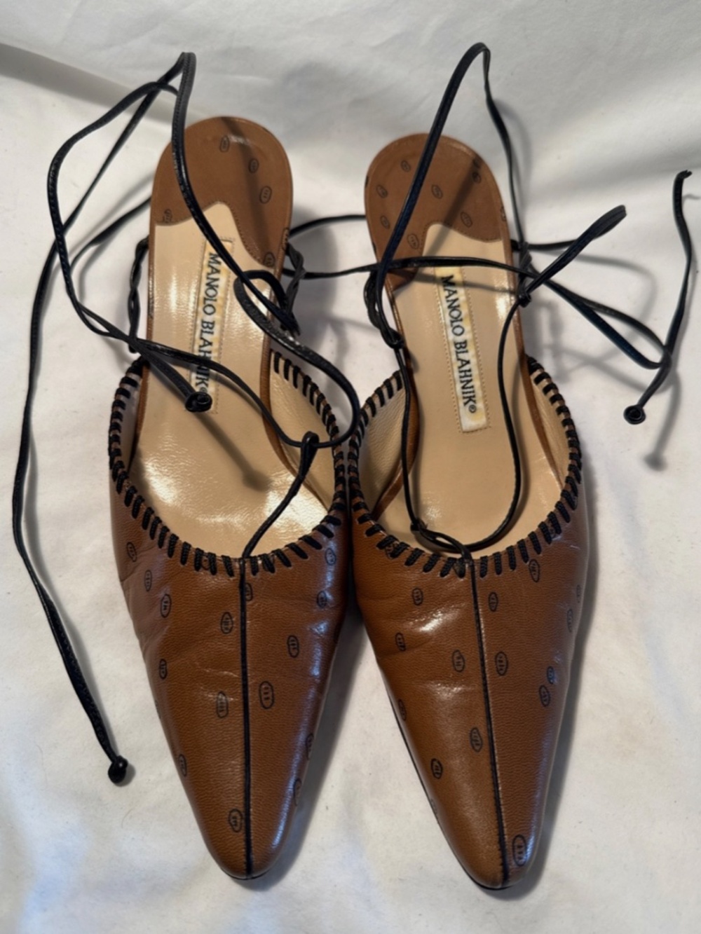 Vintage Brown Tie Up Manolo Blahnik Kitten Heels - Picture 2 of 5